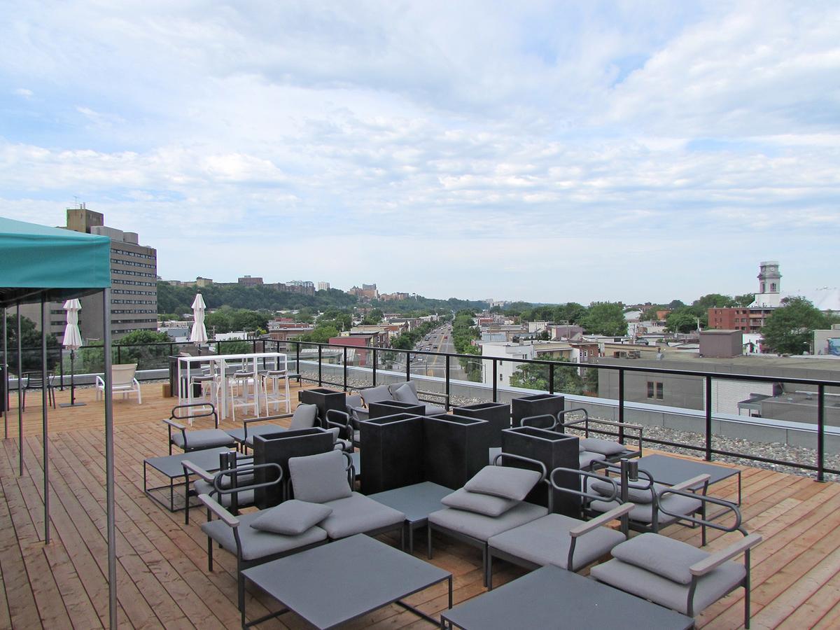 Aux Havres Urbains - Le Penthouse Du Kameleon Apartment Квебек Екстериор снимка